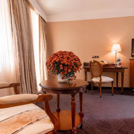 Festa Winter Palace 5* Borovets