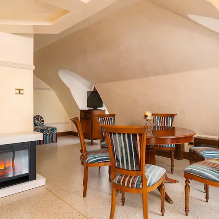 Festa Winter Palace Borowec