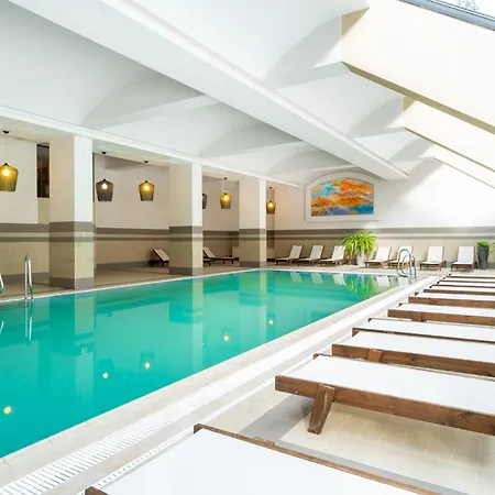 Festa Winter Palace 5* Borovets