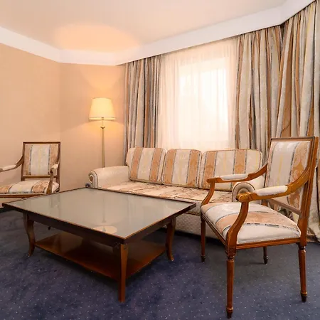 Festa Winter Palace Hotel 5*