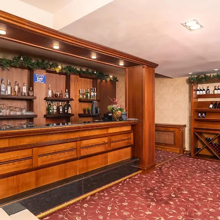 Festa Winter Palace Hotel