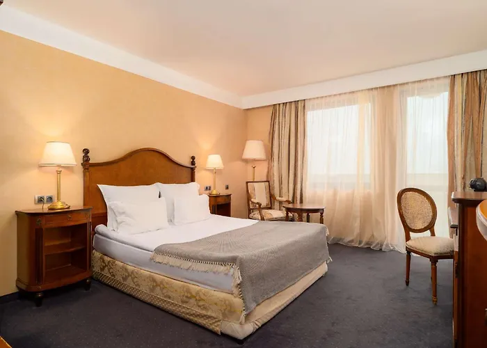 Festa Winter Palace Hotel