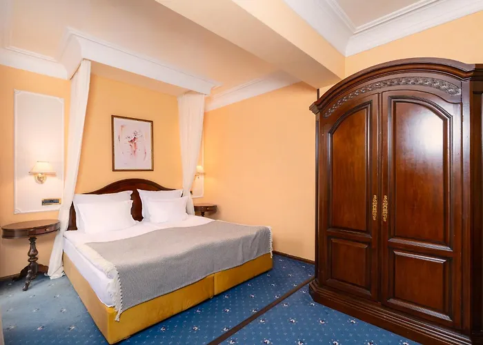 Festa Winter Palace 5*