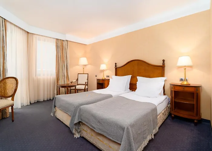 Festa Winter Palace Hotel