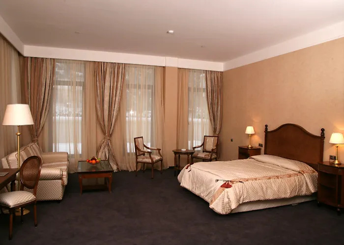 Festa Winter Palace 5*