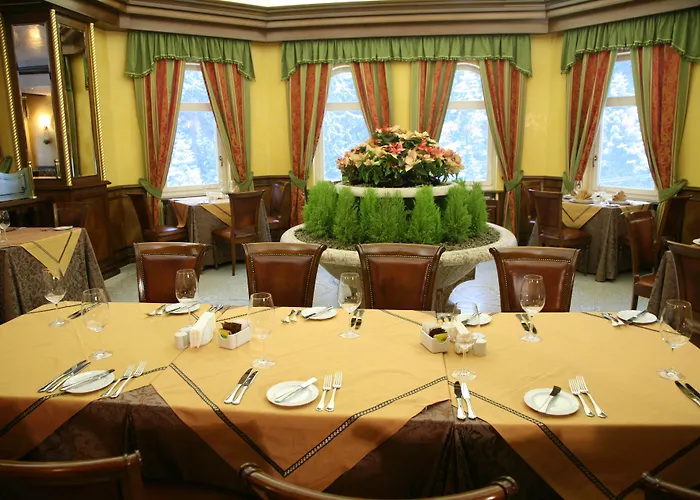 Festa Winter Palace 5*